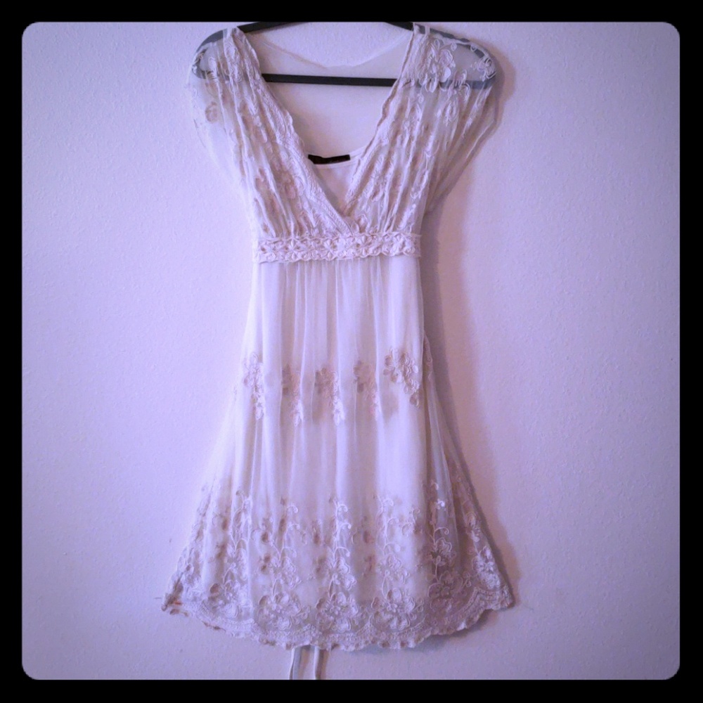 Cute Lacy off white cocktail dress